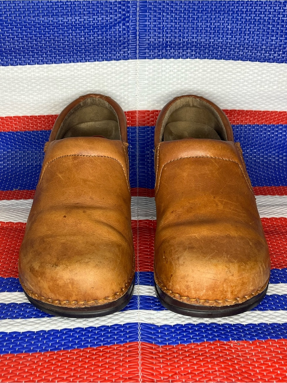 Klogs Professional Work Non Marking Slip Restiant Clogs - Women’s Size 8 Shoes - Picture 12 of 12